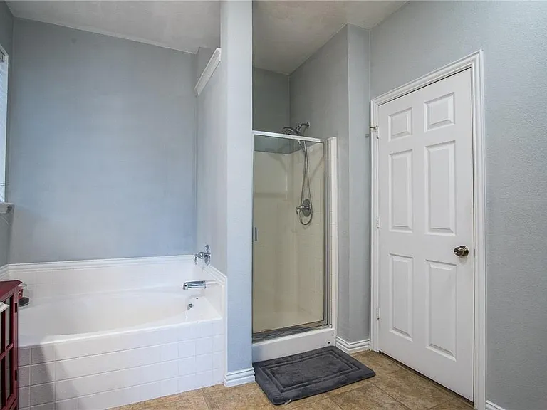 1412 Kittyhawk Dr — Photo 28