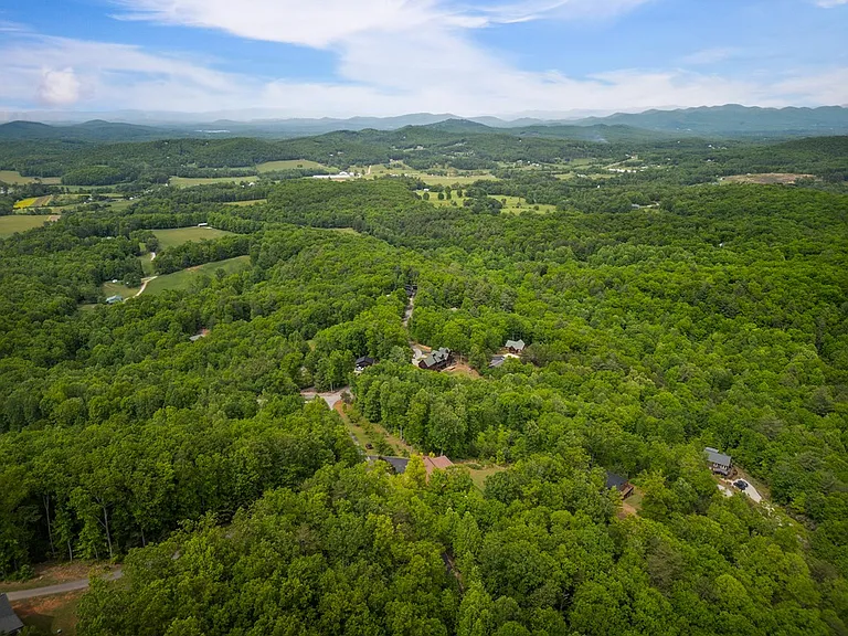 693 Knights Gap — Photo 43