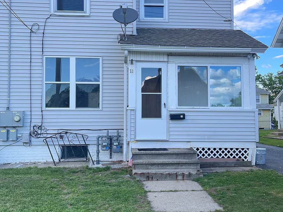 11 Walnut St