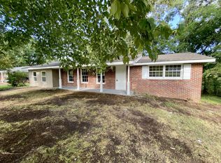 69 E Lakeside Dr, Florence, AL 35630