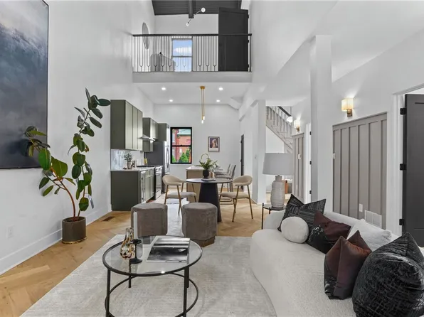 2037 Forbes Ave, Pittsburgh, PA 15219