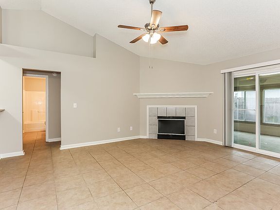 3rd image of 1867 Sheraton Lakes Cir
