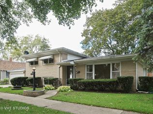 1412 Orchard St, Des Plaines, IL 60018