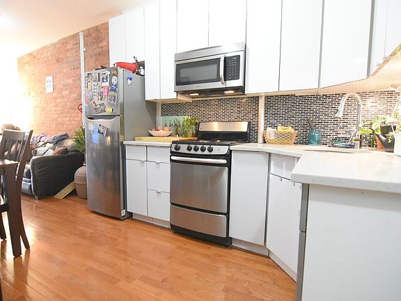 3rd image of 432 E 120th St APT 4W