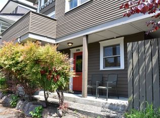 809 15th Ave APT B, Seattle, WA 98122