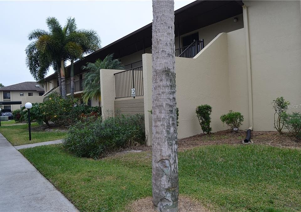 1st image of 4056 Oakview Dr Unit E4