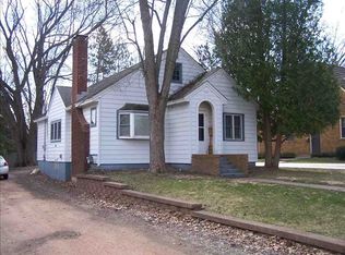 816 W 6th St, Marshfield, WI 54449