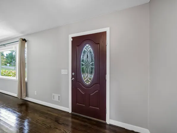 1197 Hummingbird Dr, West Columbia, SC 29169