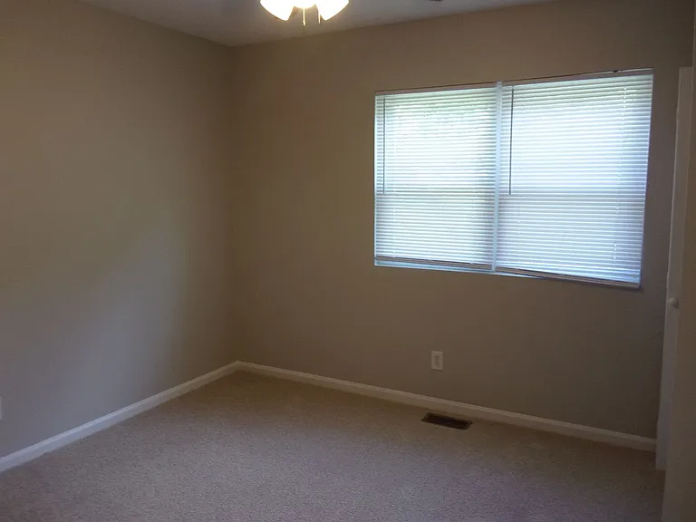 1478 Flintwood Dr — Photo 8