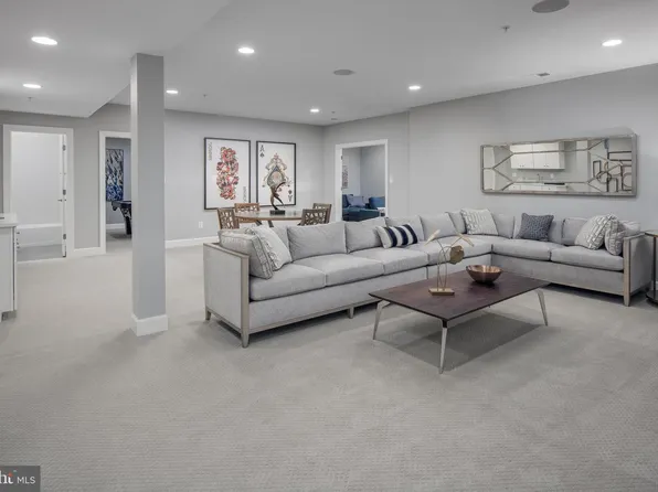 2918 Blue Skies Ln, Upper Marlboro, MD 20774