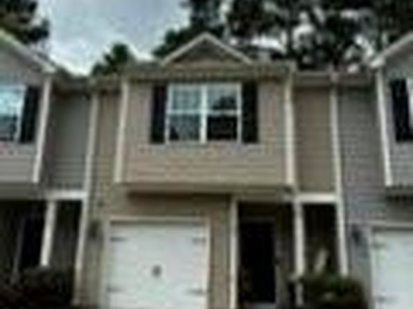 107 Highwood Ln, East Pt, GA 30344