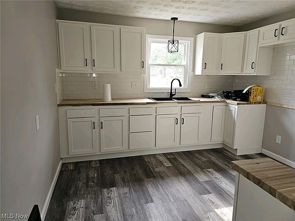 3rd image of 3374 Dayton Ave