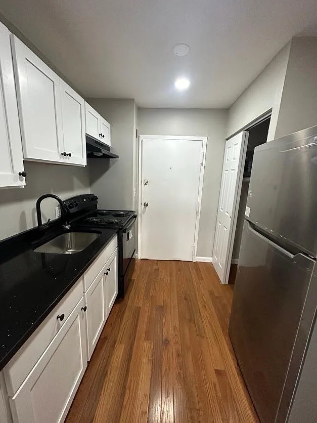 Studio, 500 sqft, $1,149 — Photo 1