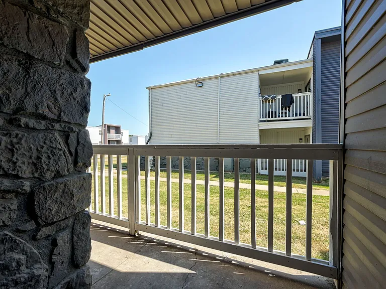 Shelton Village - Now Offering $500 Off Move-In Costs — Photo 19