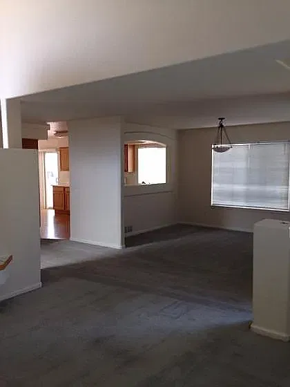 3 bed, 2.5 bath, 1910 sqft, $2,500 — Photo 2