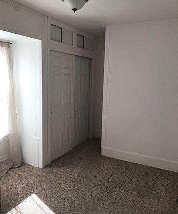 5th image of 300 North Ave