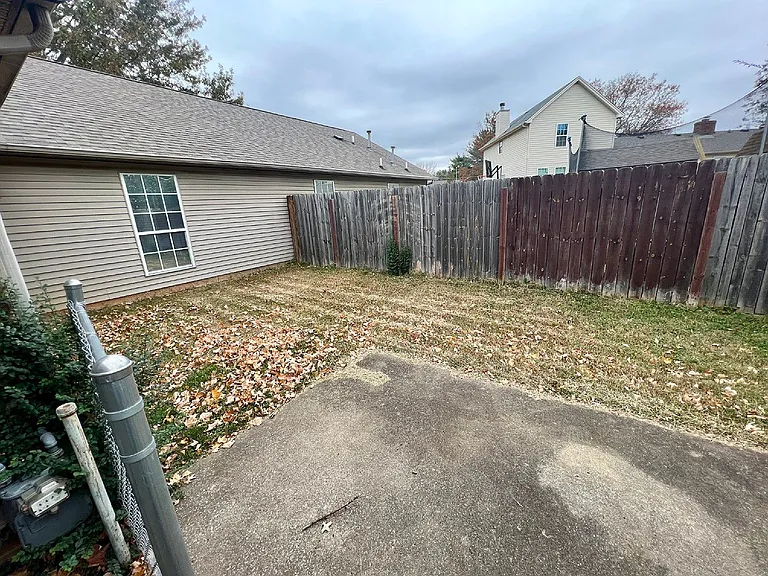 446 Westgate Blvd — Photo 13