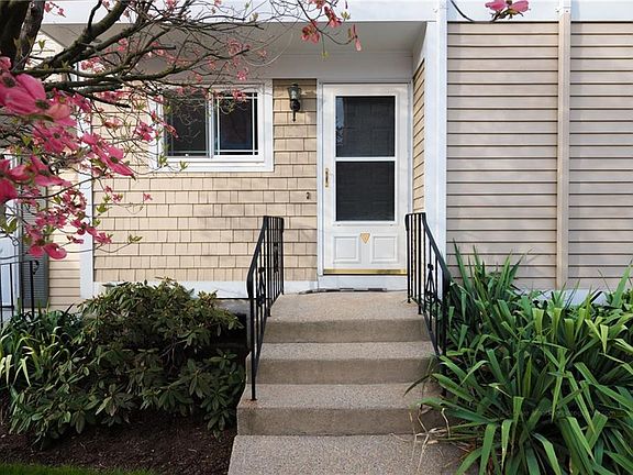 2nd image of 51 Geneva St #51