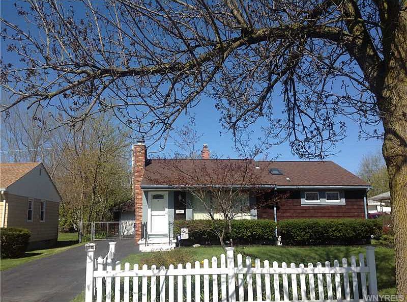 1st image of 77 Pearce Dr