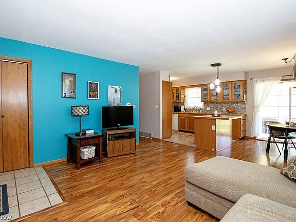 4th image of 2567 Impala Ave