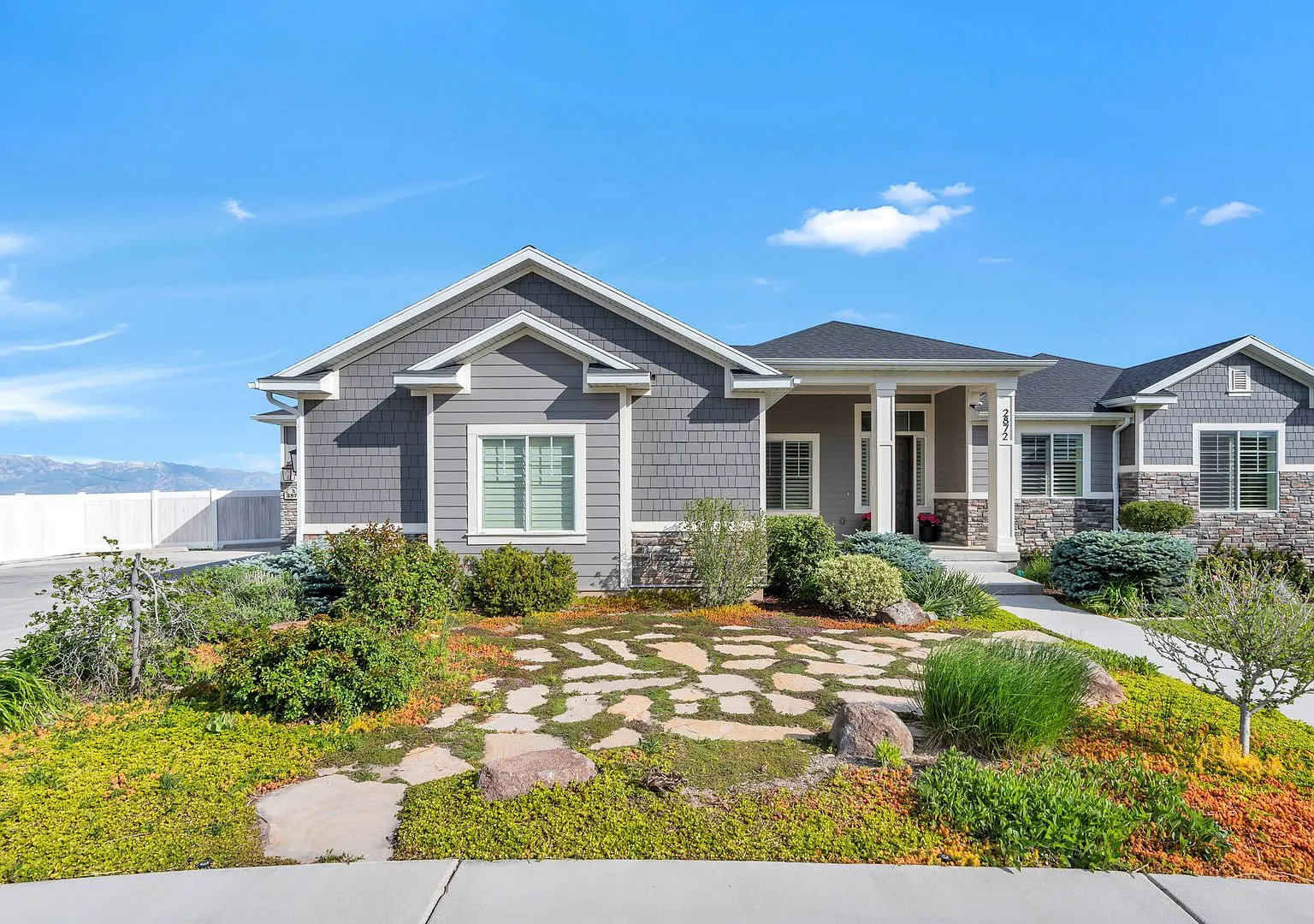 Gorgeous Eagle Mountain Home — Photo 1