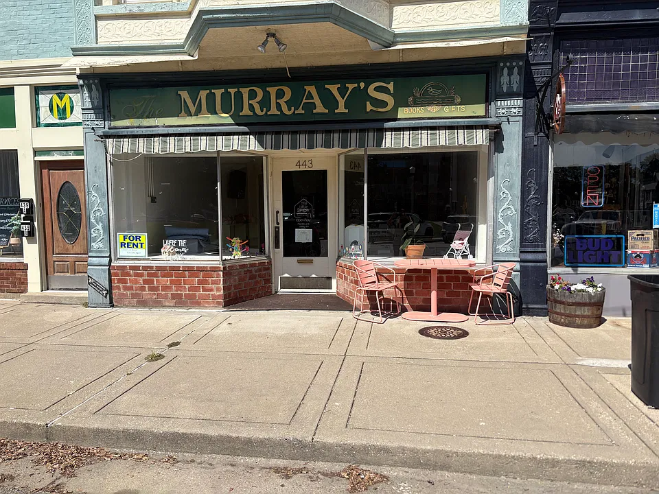 443 Main St