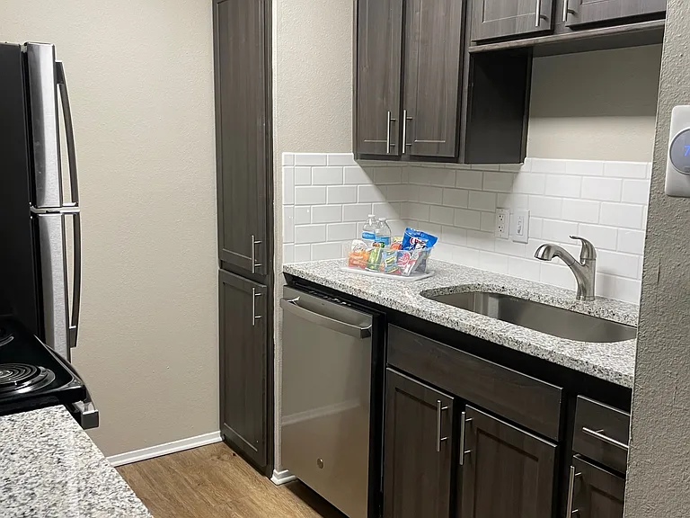 Chappell Hill Apartments — Photo 21