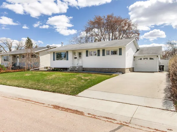 29 Bristow Cres, Spruce Grove, AB T7X 2E1