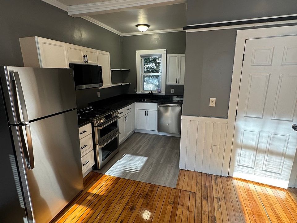 1st image of 95 Bradford Ave #2