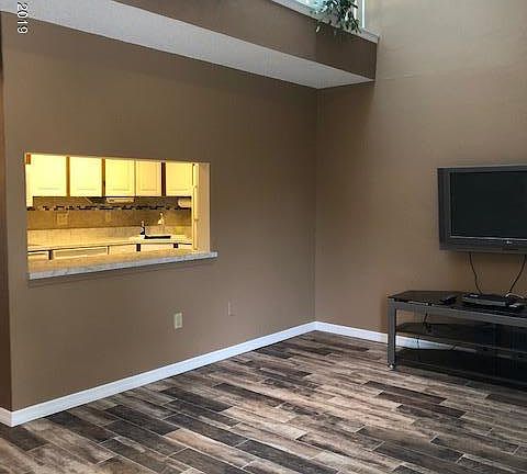 3rd image of 4610 Lake Waterford Way #8101