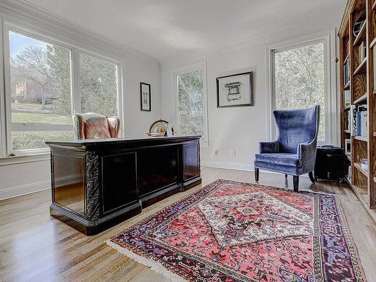4800 Mantle Dr — Photo 6