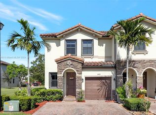 11433 SW 252nd Ter, Homestead, FL 33032