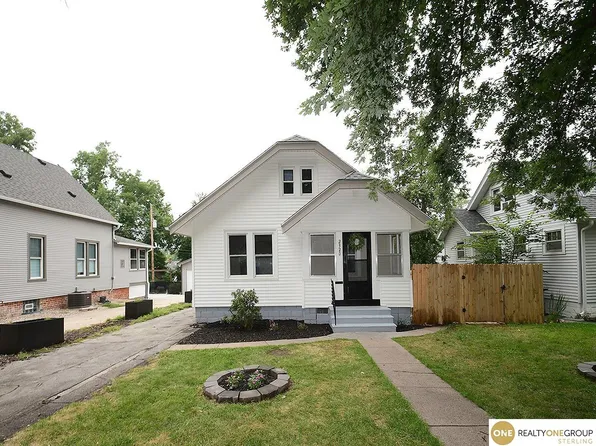 2320 N 62nd St, Omaha, NE 68104