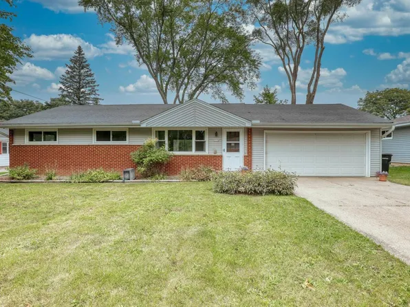 5734 West Range AVENUE, Brown Deer, WI 53223