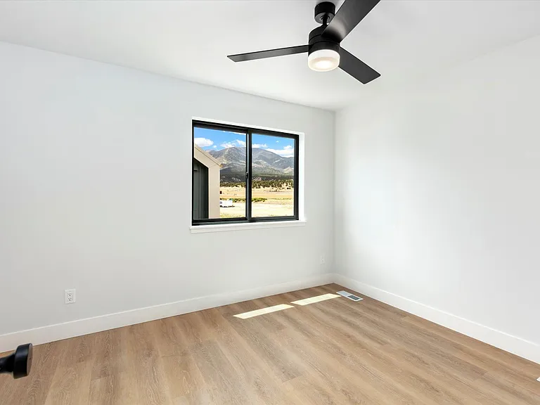 107 Confluence Rd #1 — Photo 18