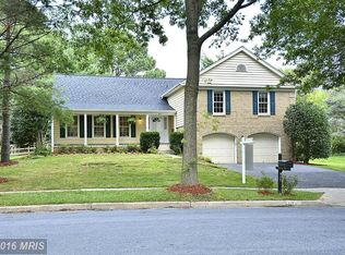 911 Farm Haven Dr, Rockville, MD 20852