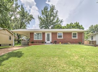 126 Linnview Dr, Saint Louis, MO
