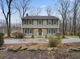 32 Sibley Rd, Sutton, MA 01590