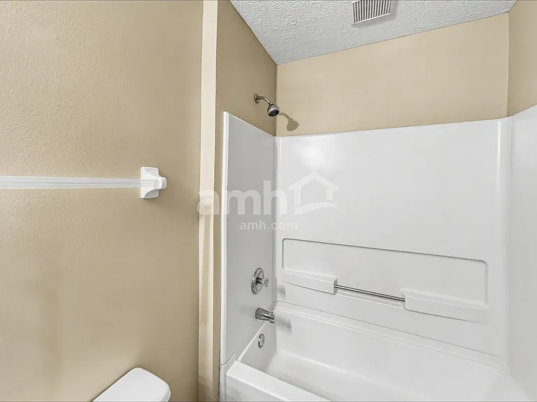 1053 Amherst Blvd — Photo 17
