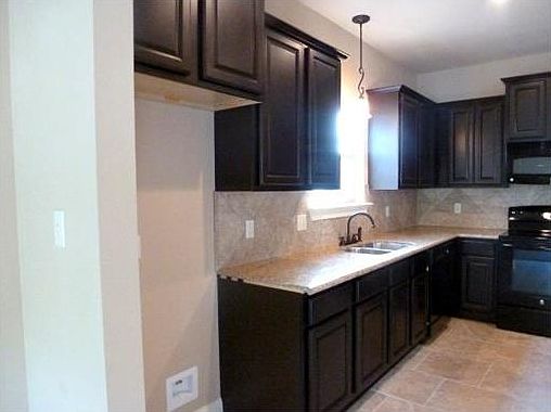 5th image of 2668 Seashore Dr