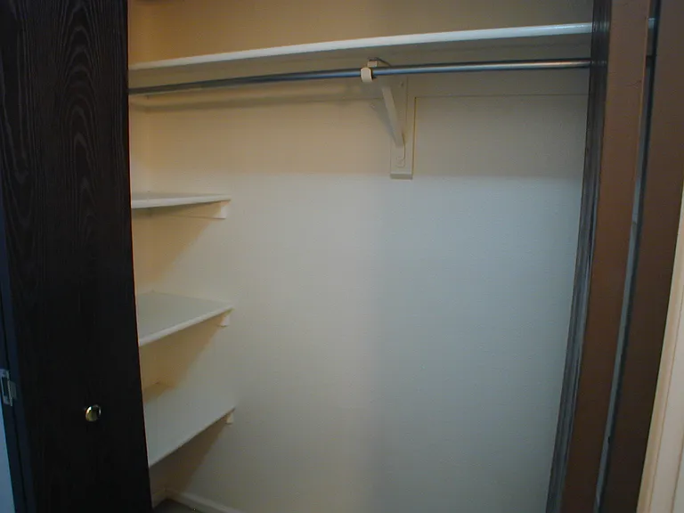 112 Erickson Ct — Photo 4