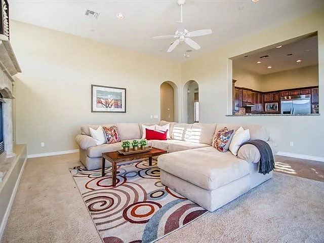 36651 N Porta Nuova Rd — Photo 13