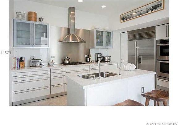 4th image of 220 Zoe Way