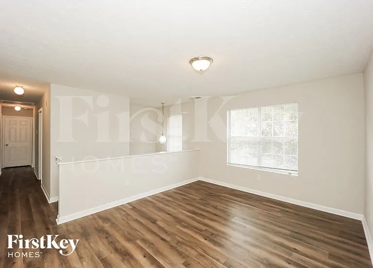 5692 Norman Ct — Photo 4