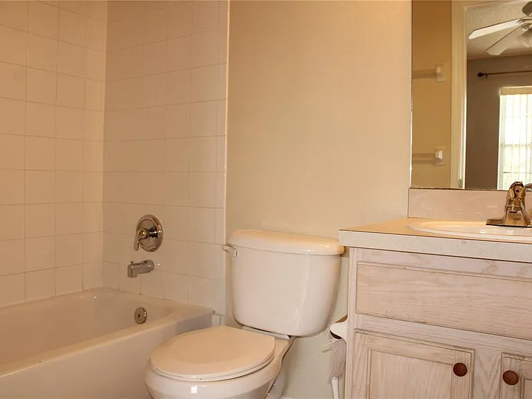 5016 Misty Canal Pl — Photo 15
