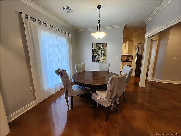 4th image of 2629 Park Dr