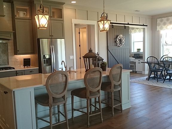 4th image of 36 Seahill Dr