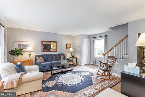 3 bed, 1254 sqft, $2,500 — Photo 3