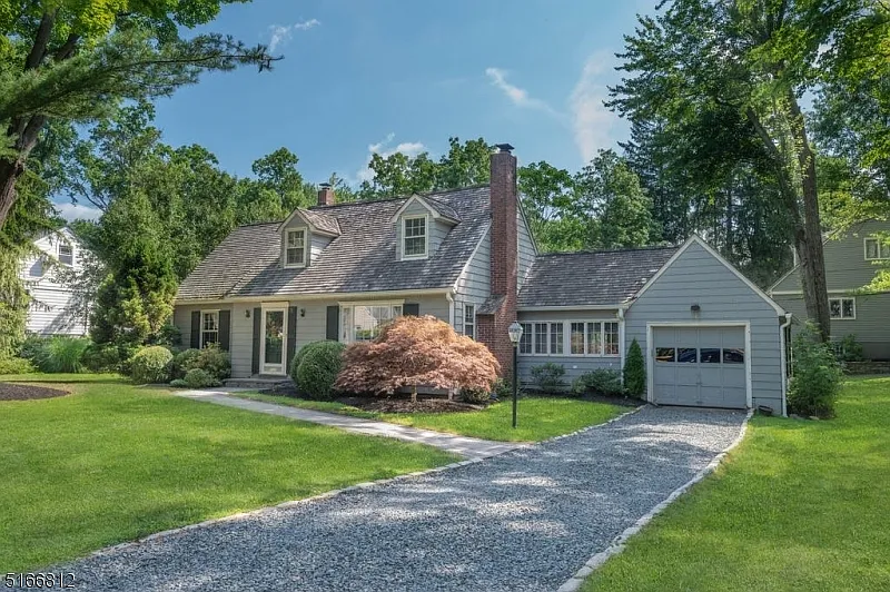 3 bed, 2.0 bath, $4,500 — Photo 1