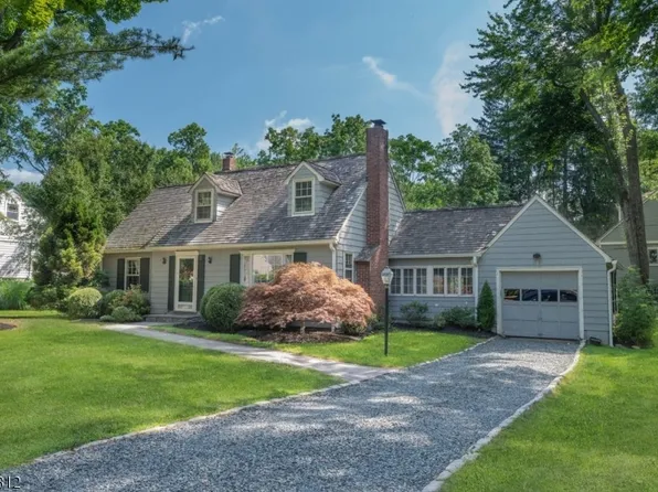 1 Pine Way, New Providence, NJ 07974